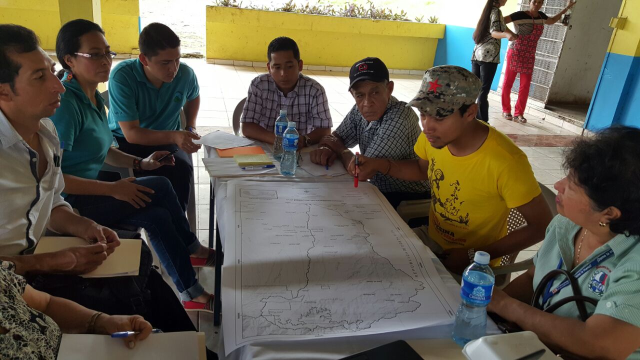 Public consultation with communities in Chiriqui Viejo Watershed. Work group session. Photo: Fundación Natura