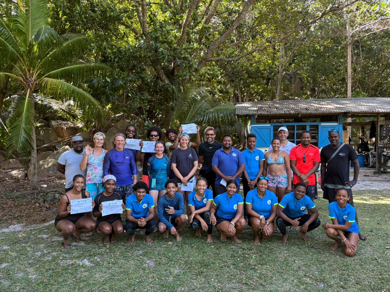 [UNDP] Divers and Youth Join Forces to Restore Coral Reefs at Curieuse Marine National Park in Praslin, Seychelles